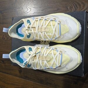 New Sorel Kinetic Breakthrough Tech Lace size 8.5 in women's.